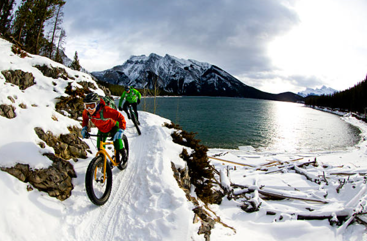 The Best Winter Bike Trails And Routes to Discover a Snowy Wonderland